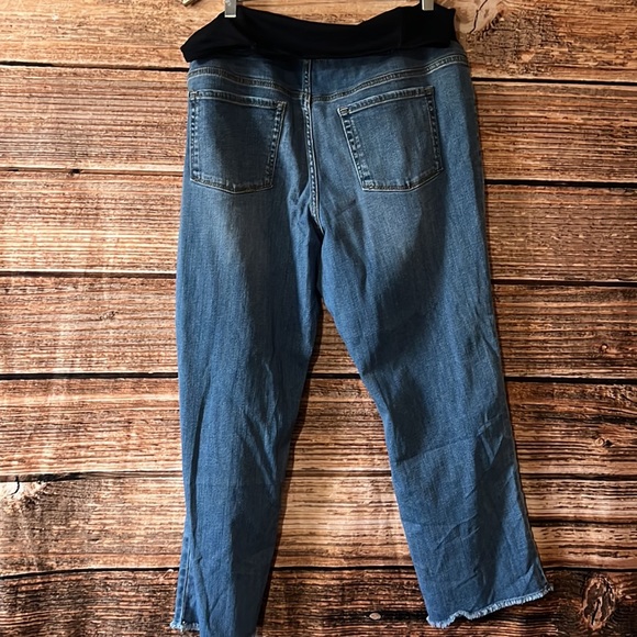 - Isabel maternity straight crop raw hem jean - Picture 8 of 8